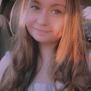 Meet your Posher, Elle